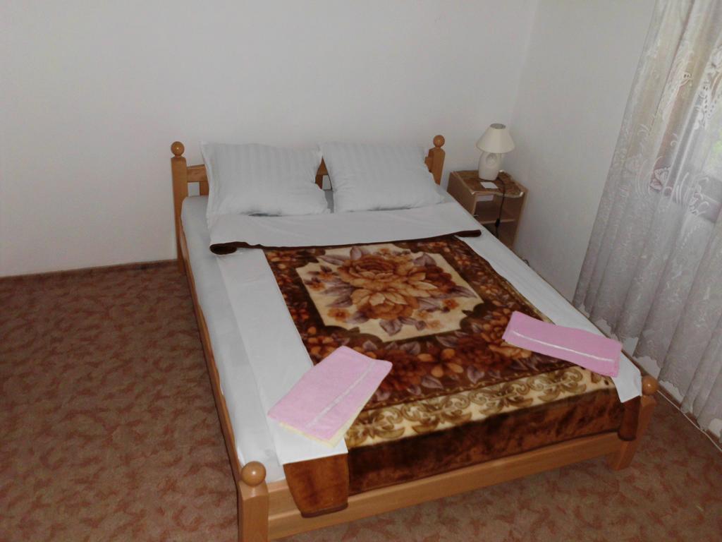 Guest House Krga Korenica Extérieur photo
