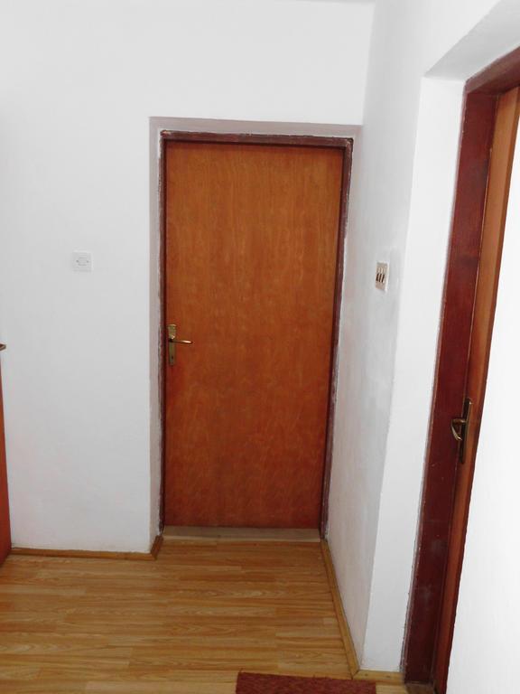 Guest House Krga Korenica Extérieur photo